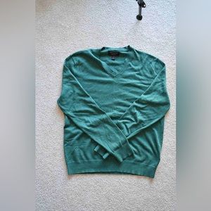 Banana Republic V-Neck Cashmere Sweater